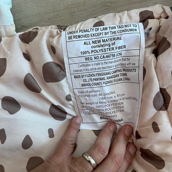 Firefly Outdoor Gear Leopard Sleeping Bag 66x24in Long Half Zip Naps Sleepovers - Picture 9 of 9